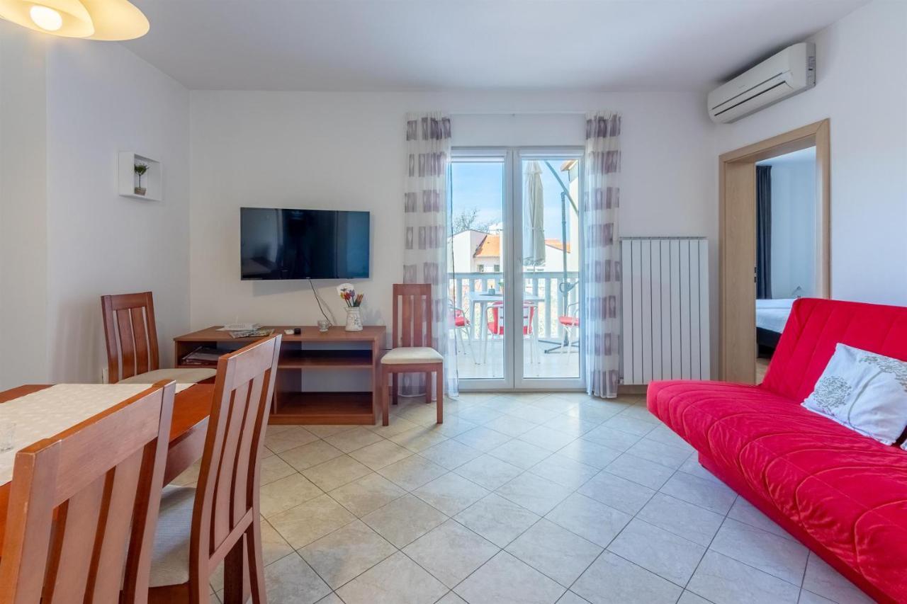 Apartments Vesna マリンスカ エクステリア 写真