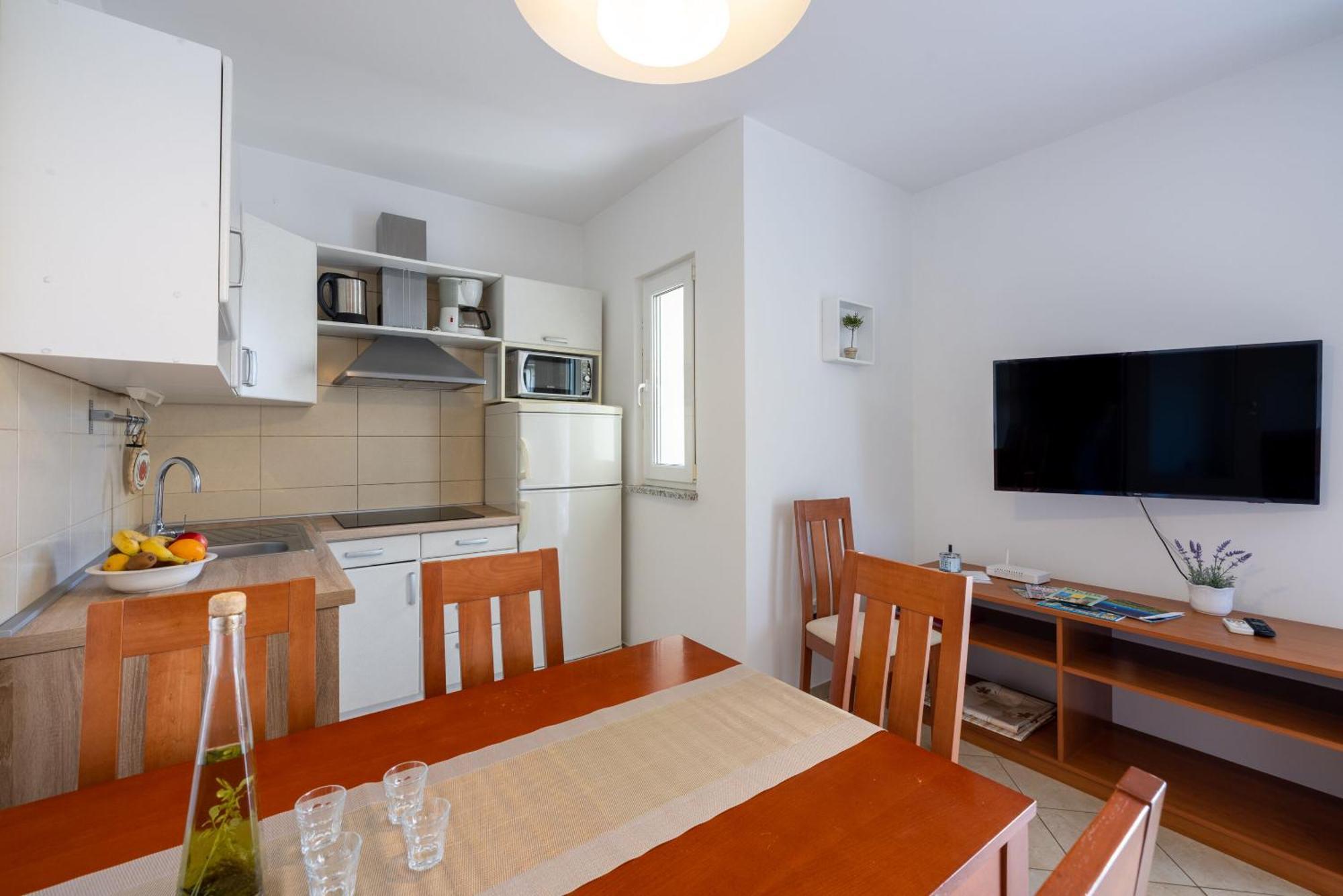 Apartments Vesna マリンスカ エクステリア 写真