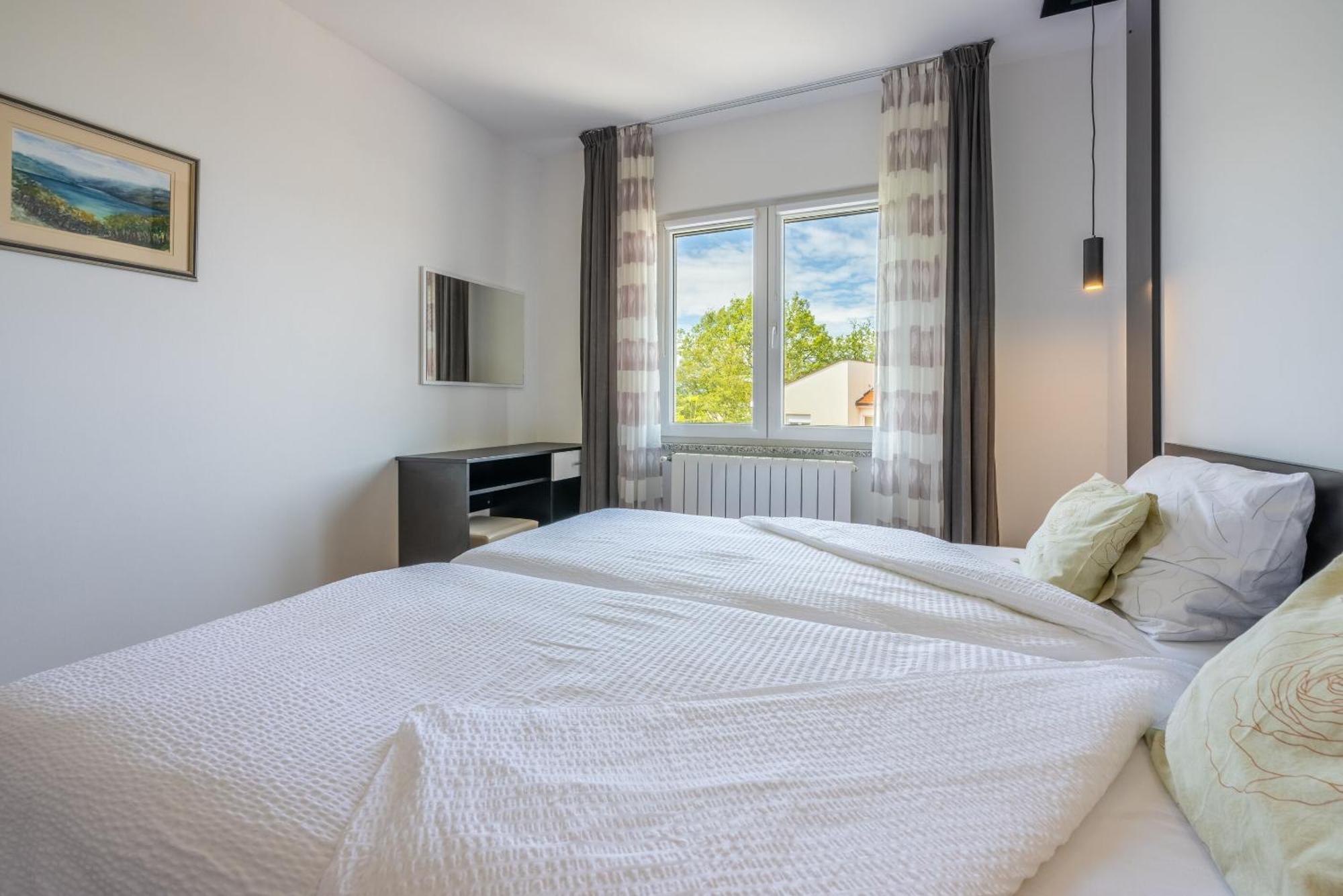 Apartments Vesna マリンスカ エクステリア 写真